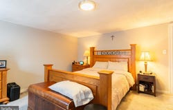 216 S BROADWAY, GLOUCESTER CITY, NJ 08030