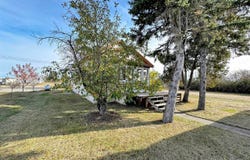 18 Graber Street, McGregor, ND 58755