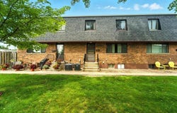 3620 SE Mt Vernon Road, Cedar Rapids, IA 52403