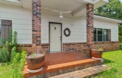 17 Hammett Rd., Petal, MS 39465