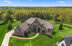 17020 Kennedy Crossing Court, Wildwood, MO 63038