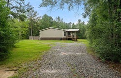 48 Sweet Home Ln, Poplarville, MS 39470