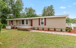 7129 Eldred Avenue NE, Rockford, MI 49341