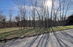 122-124 Wood Gate, Dry Ridge, KY 41035
