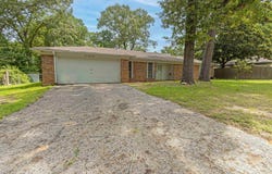 405 Brookview, Palestine, TX 75803