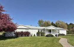 10215 E Royal Road, Canadian Lakes, MI 49346