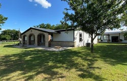 18725 County Road 620, Venus, TX 76084