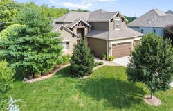4521 LAKECREST Drive, Shawnee, KS 66218