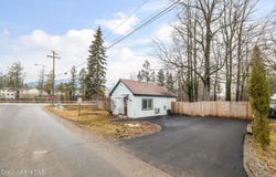 96 4th St, Ponderay, ID 83852