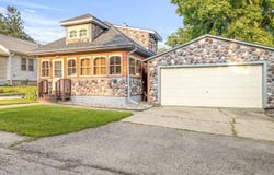 1727 S Oak, FREEPORT, IL 61032