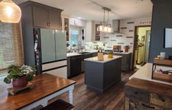 120 Avenue De Lafayette, Monroe, MI 48162