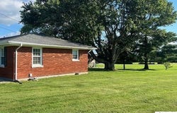 141 Lavenia Lane, Magnolia, KY 42757