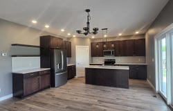505 18Th Avenue E, Oskaloosa, IA 52577
