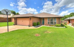 1189 N Blue Ridge Drive, Purcell, OK 73080