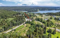 40 North Road, Swans Island, ME 04685