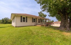 6717 Giant City Road, Carbondale, IL 62902