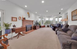 25812 FLECK RD, Veneta, OR 97487