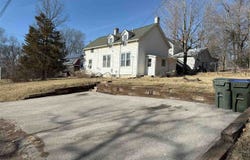 524 N Governor St, IowaCity, IA 52245