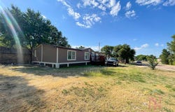 1300 Trails End Drive, Garden City, KS 67846