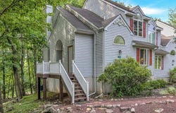 106 Laurelwoods Drive, Lake Harmony, PA 18624