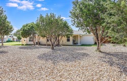 1901 Owens LN, Lago Vista, TX 78645