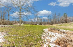 202 Norway Loop Road, Fairmont, WV 26554