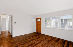 186 N 8th Avenue, Beech Grove, IN 46107