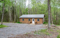 580 Walleye Way, Scottsville, KY 42164
