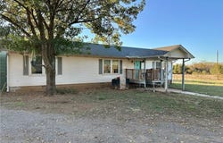 5101 Boys Ranch RD, Lavaca, AR 72941
