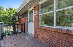 809 Sleepy Hollow Rd, Castle Shannon, PA 15234