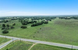 446 Grand Canyon Drive, Oglesby, TX 76561