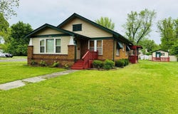 243 E 17th Street, Baxter Springs, KS 66713