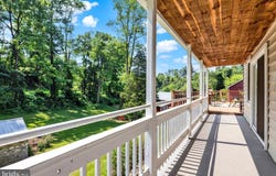 15 GIFT ROAD, HAMBURG, PA 19526