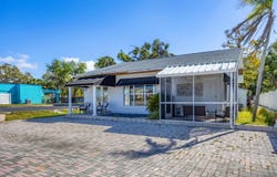 109 TAMIAMI TRAIL S, NOKOMIS, FL 34275