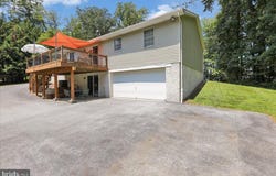 70 MCEWEN LANE, ELVERSON, PA 19520
