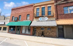 221 1st Ave East, Oskaloosa, IA 52577