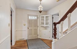 289 Sterling Rd, Lancaster, MA 01523