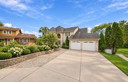 9727 S Meryton Court, Palos Hills, IL 60465