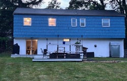 17 Frances Ave, Hopatcong Boro, NJ 07874-2310