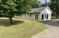 W11762 RAYS Lane, CRIVITZ, WI 54114