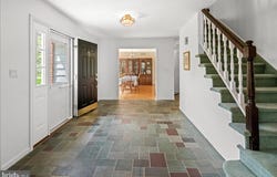 5 PINEWOOD COURT, WEST WINDSOR, NJ 08550