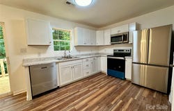 1482 Humpback Mountain Road, Spruce Pine, NC 28777