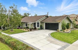 11832 Weatherby Road, Los Alamitos, CA 90720