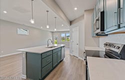 196 Harvest Moon Ct, Shepherdsville, KY 40165