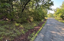 Tbd Storm Cove Drive, Linn Creek, MO 65052