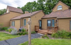 11 Farmstead Drive, GALENA, IL 61036