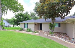 118 Guadalupe Drive, Gun Barrel City, TX 75156