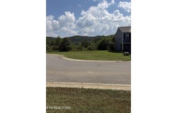 166 Harbour Pointe Lane, Oak Ridge, TN 37830