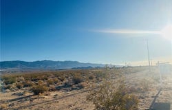 22 Clark St, Lucerne Valley, CA 92356