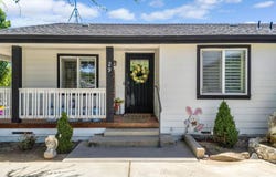 29 Newmark Avenue S, Sanger, CA 93657